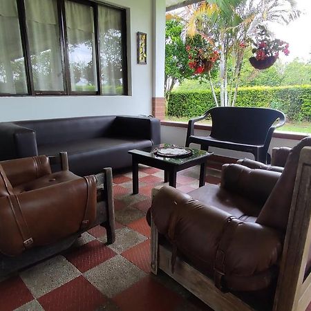 Finca Hotel El Saman De Alto Bonito Montenegro Extérieur photo