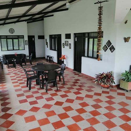 Finca Hotel El Saman De Alto Bonito Montenegro Extérieur photo