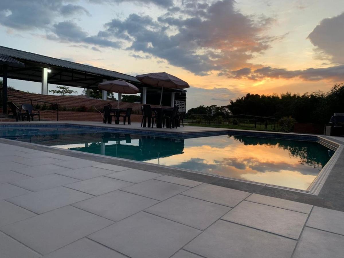 Finca Hotel El Saman De Alto Bonito Montenegro Extérieur photo