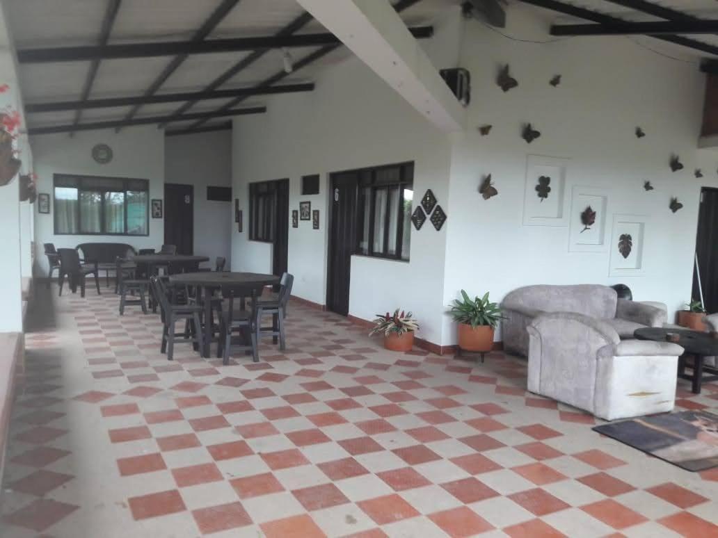 Finca Hotel El Saman De Alto Bonito Montenegro Extérieur photo